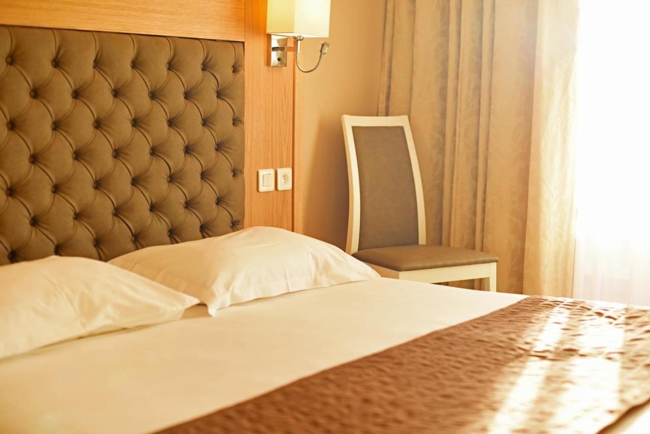Hotel Tettola سانت فلوران المظهر الخارجي الصورة