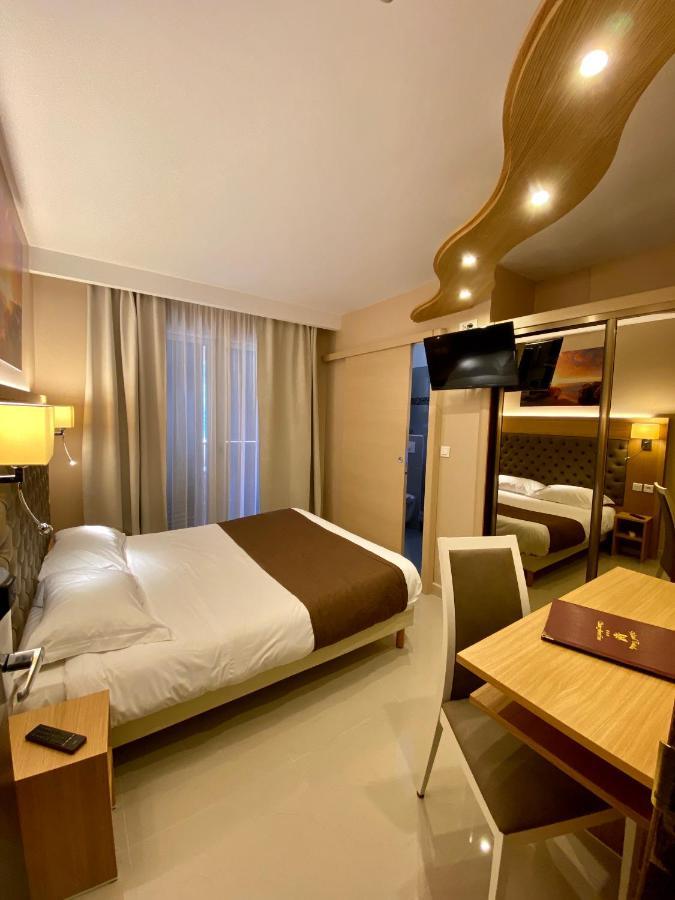 Hotel Tettola سانت فلوران المظهر الخارجي الصورة